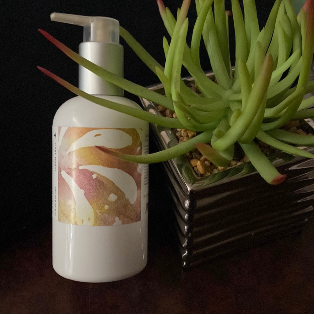 Thymes Monoi Hand Lotion 240 ML Not Used Not Returnable